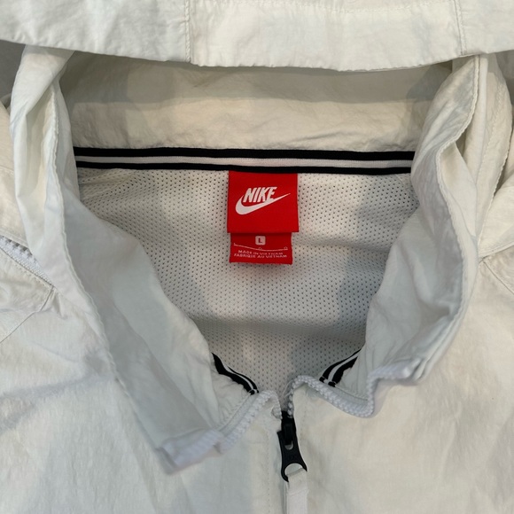 Nike Logo Windbreaker Quarterzip - Picture 3 of 8